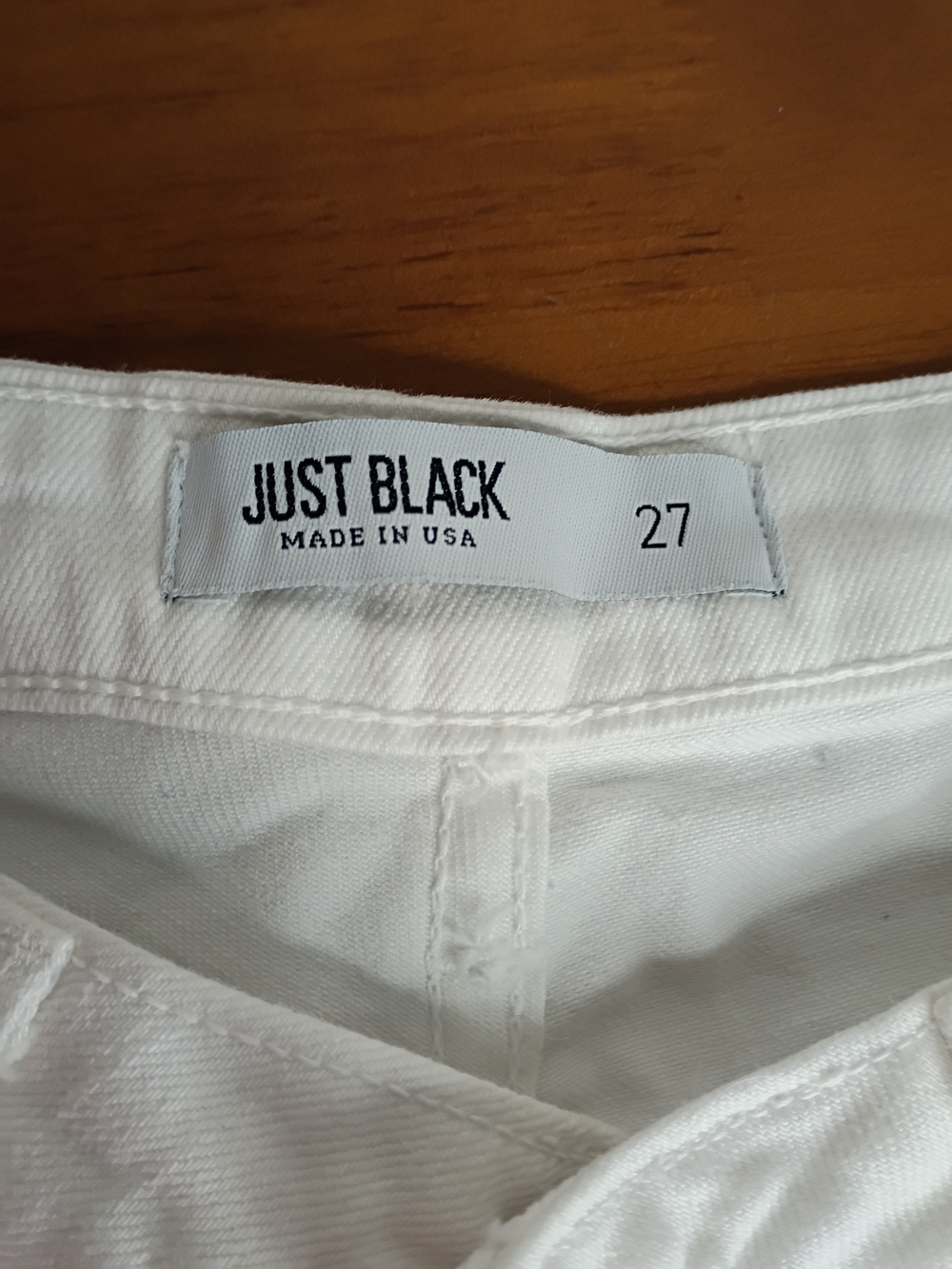 Just Black Women's White Denim Shorts - Picture 5 of 13